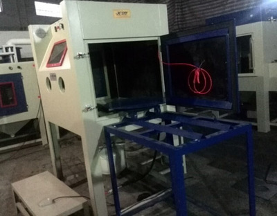 9080分體式加壓模具處理噴砂機(jī)_中鋁網(wǎng)